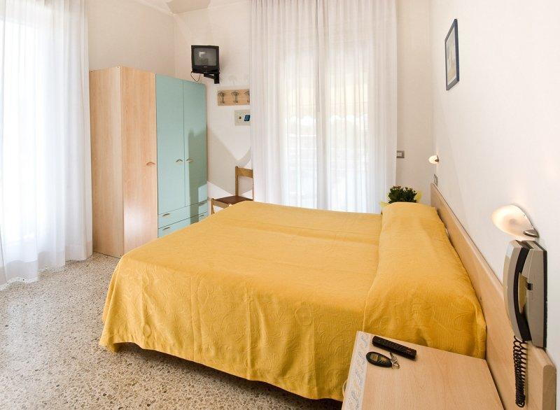 Hotel Ferrara Cattolica Kültér fotó